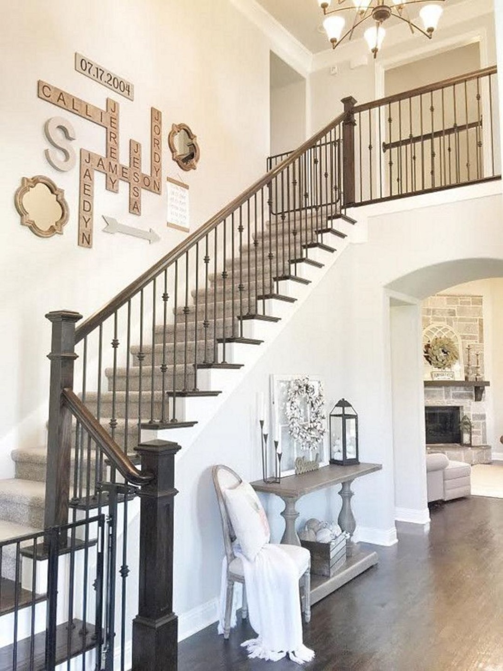 Upgrade Your Stairwell With Trendy Wall Decor Ideas!