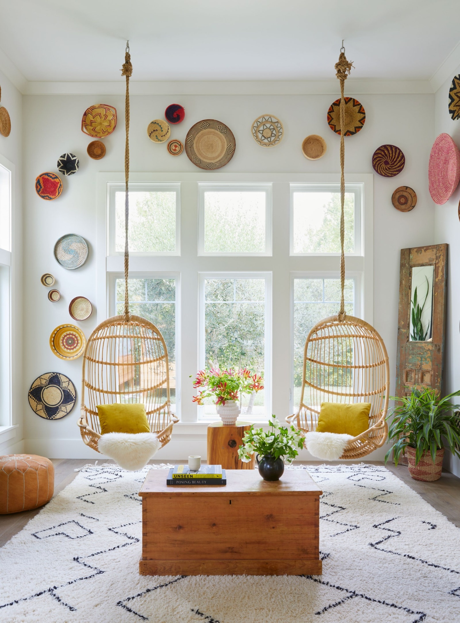 Get Creative: Big Wall Decor Ideas To Transform Your Space